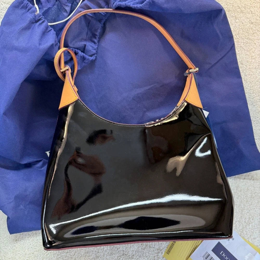 NWT Dooney & Bourke Black Patent Leather Hobo Style Bag Tan Trim Gold‎ Hardware